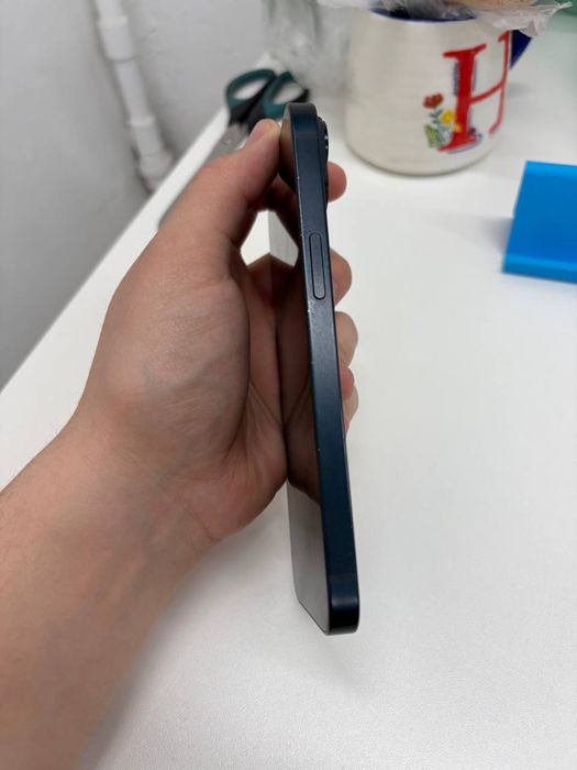 Продам IPhone 14 128 гб