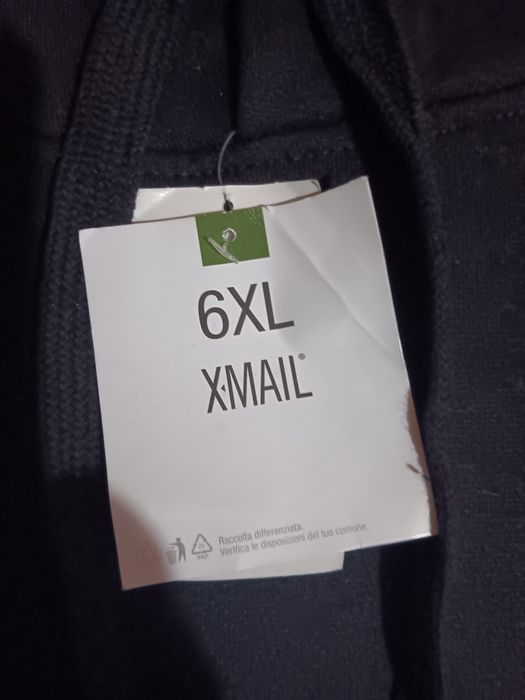 2 броя Мъжки суичъри Макси размер 6XL за 40 лв