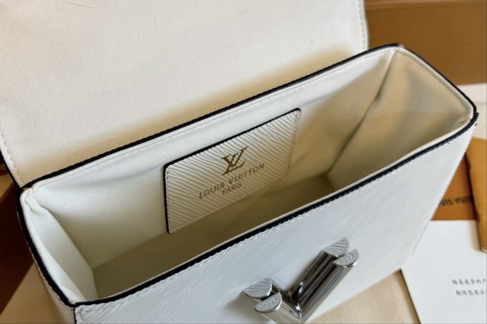 Чанта Louis Vuitton