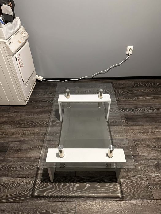 Холна стъклена маса