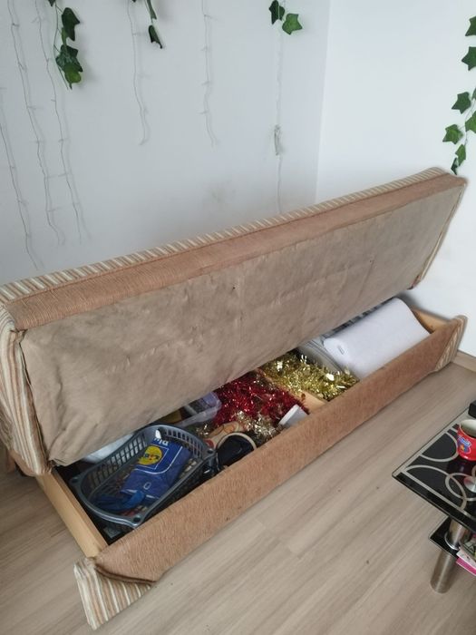 Vand canapea extensibila