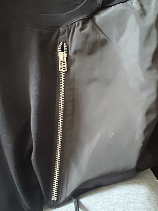 Тениски на Pause Jeans