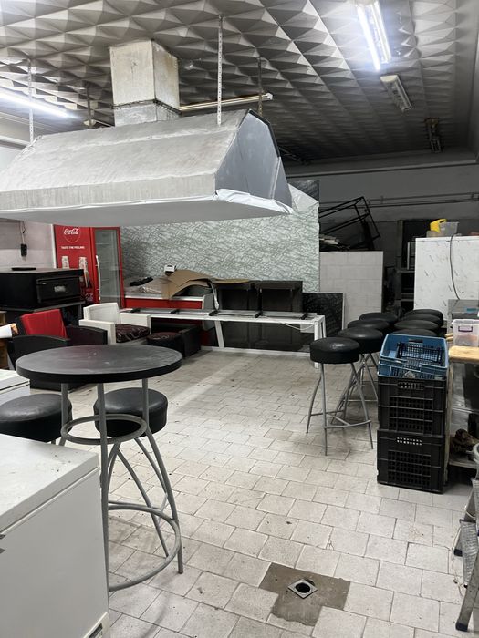 Работещ търговски комплекс / ресторант в център Златни Пясъци