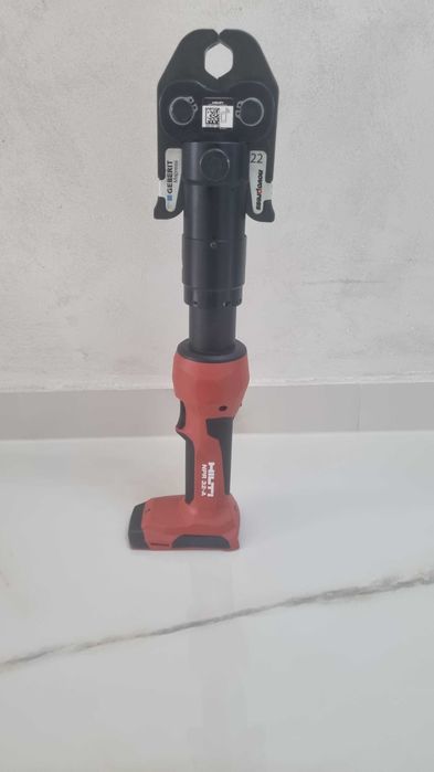 Presa sertizat Hilti