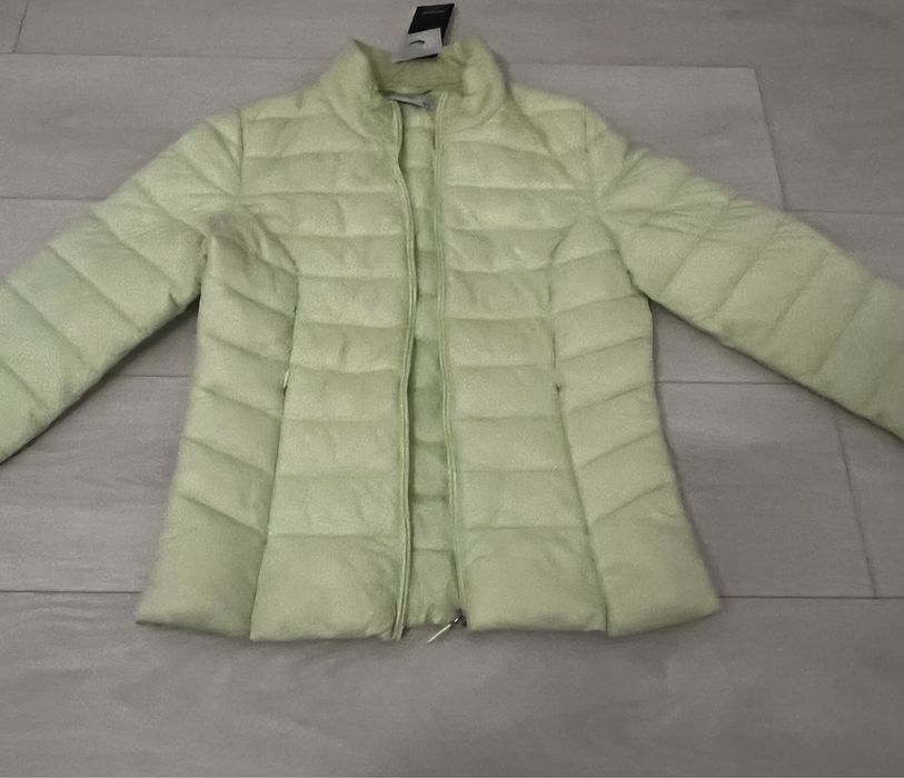 Geaca dama Marimea S Noua cu eticheta