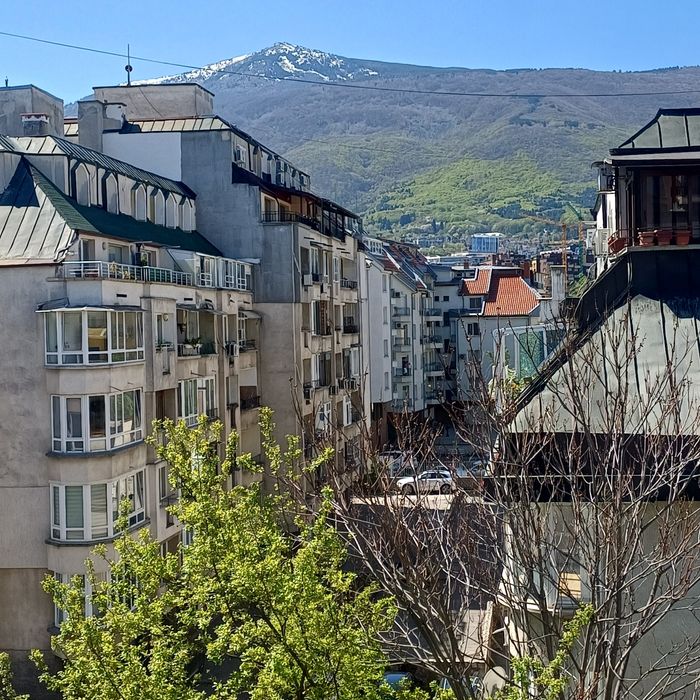 Тристаен апартамент кв.Манастирски ливади