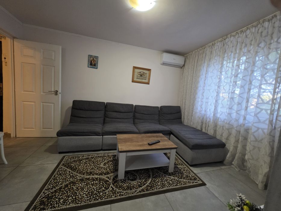 Proprietar vand 2 camere str Suceava etaj 1 vedere stradala