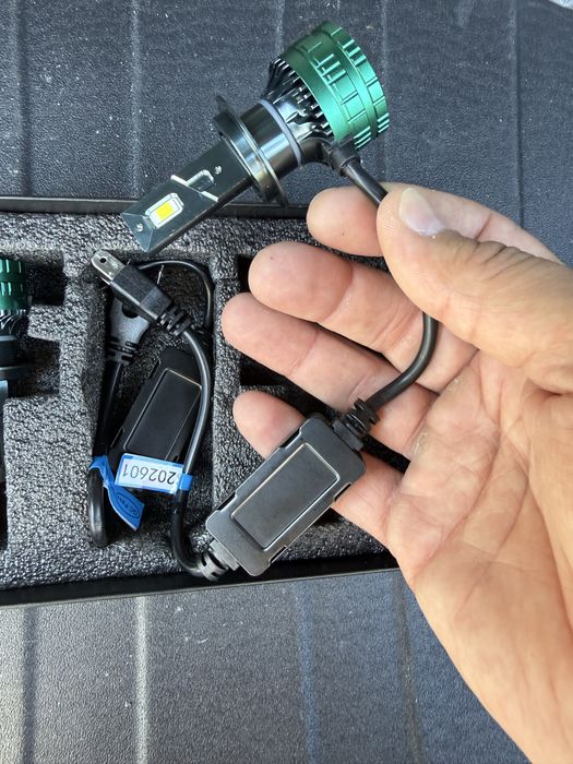 LED крушки за автомобил H7