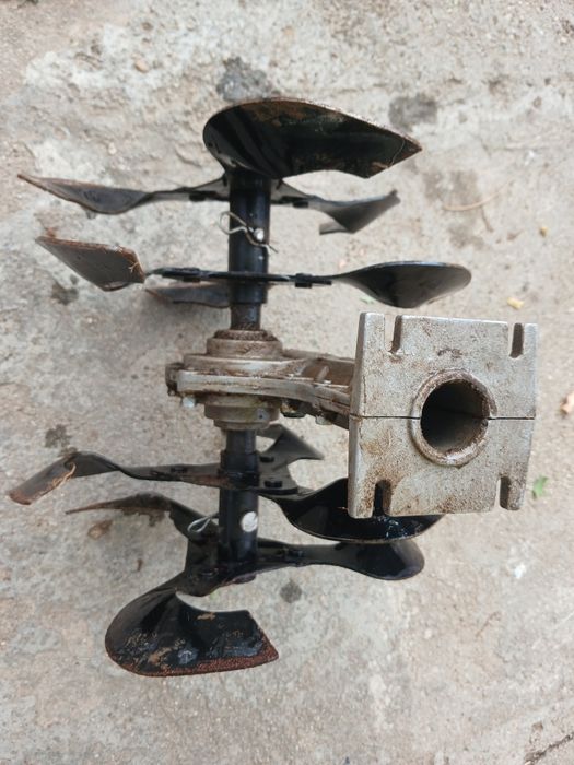 Sapã / frezã  pentru motocoasã