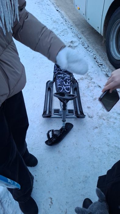 Продам снегокат новый