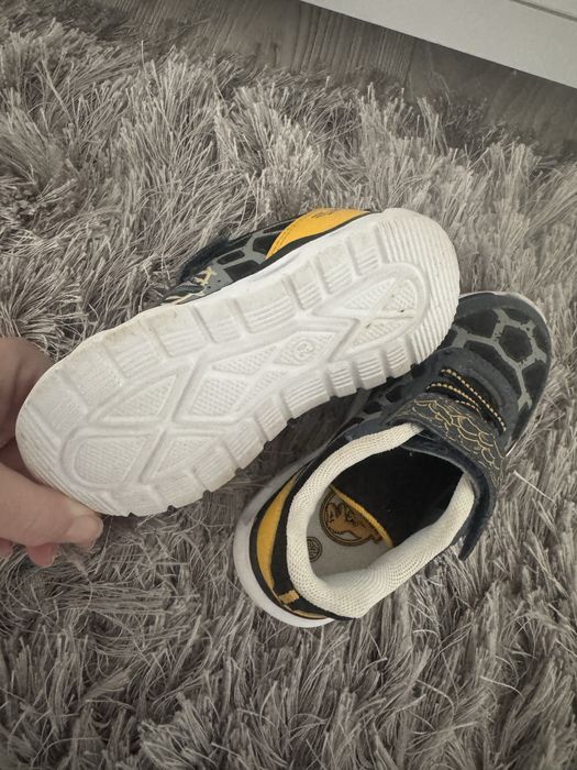 Adidasi cu luminite 26