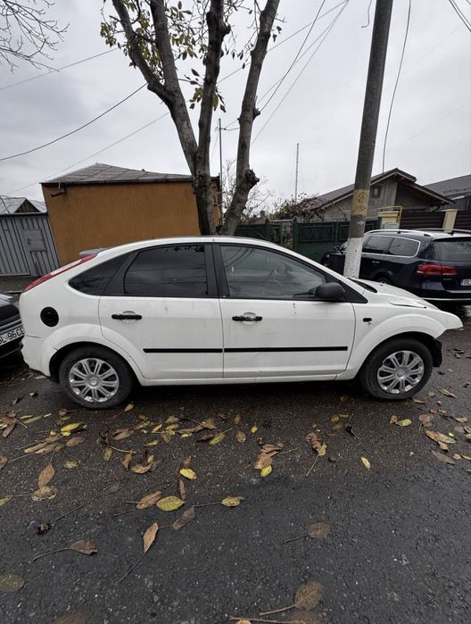 Ford focus mk2 avariat