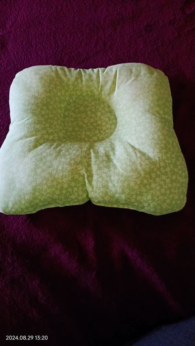 Продаются детские принадлежности на косяку и для переноски.