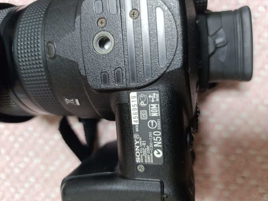 Продам фотоаппарат Sony N50