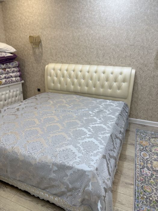 Продам спальный кровать 1.8*2.0