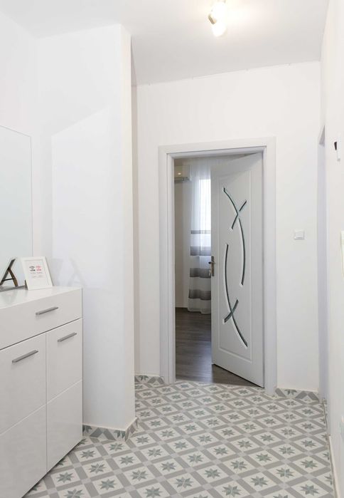 Дава се под наем Двустаен апартамент в Варна, Център - 61 кв.м за 663 € - Снимка #14