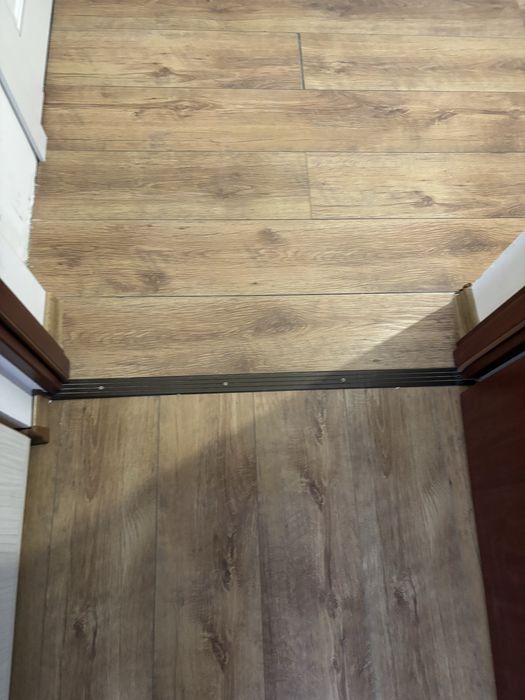 Parchet laminat de 8 mm in stare f buna
