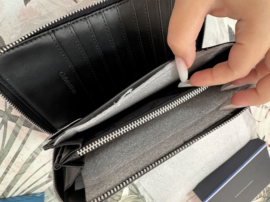 Portofel kalvin klein original.nou cu eticheta. Foarte frumos