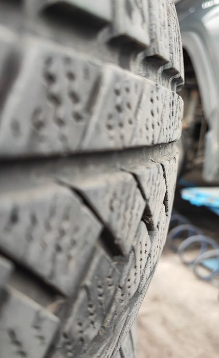 Continental 225 65 R17 T