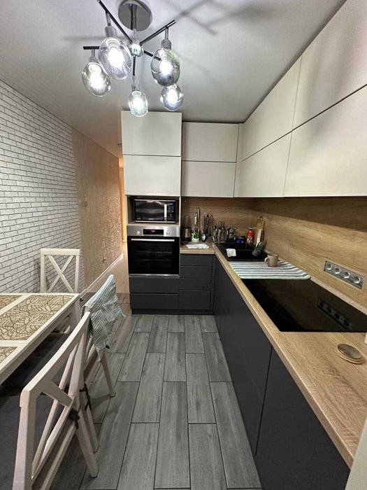 продам 3х комнатную квартиру