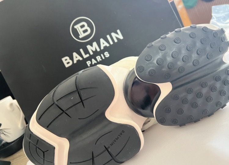 Adidasi Balmain Unicorn