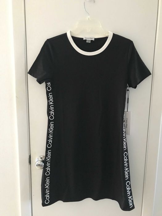 Нова оригинална рокля Calvin Klein-USA