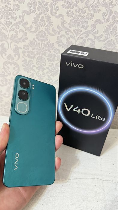 Vivo v 40 lite v