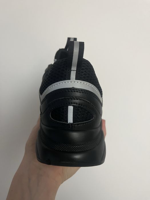 Adidasi Dior B22