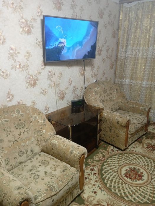 Столик стеклянный