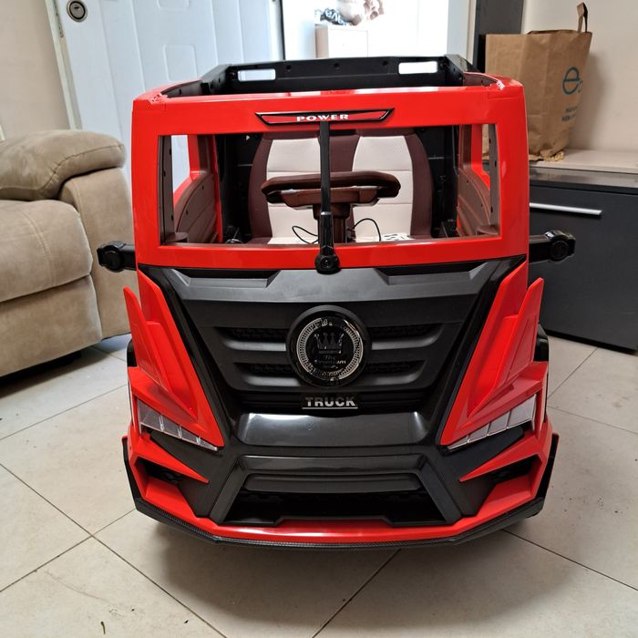 Акомулаторен детски джип