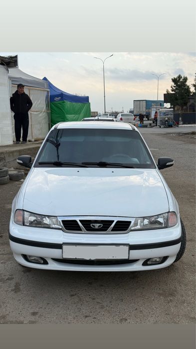 Daewoo nexia 1 donc supper salon 2007