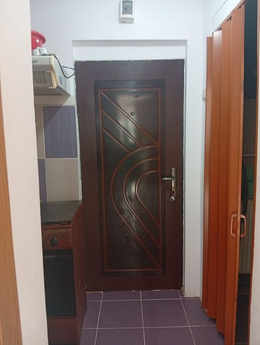Garsonieră de vânzare