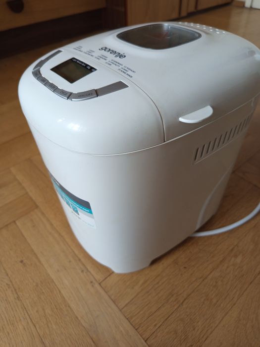 Пекарна / машина за хляб