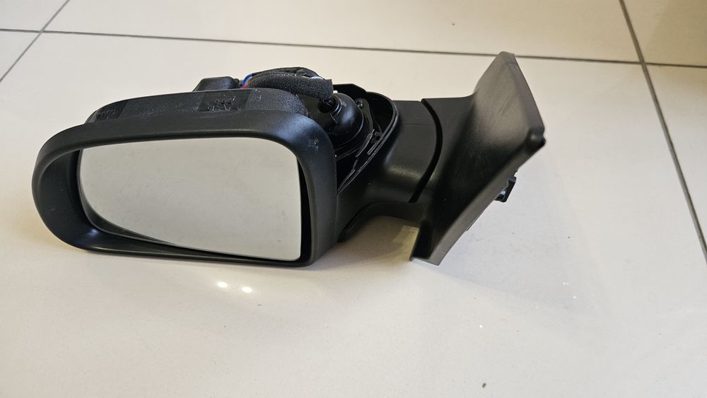 Боковое зеркало Kia Rio 2021