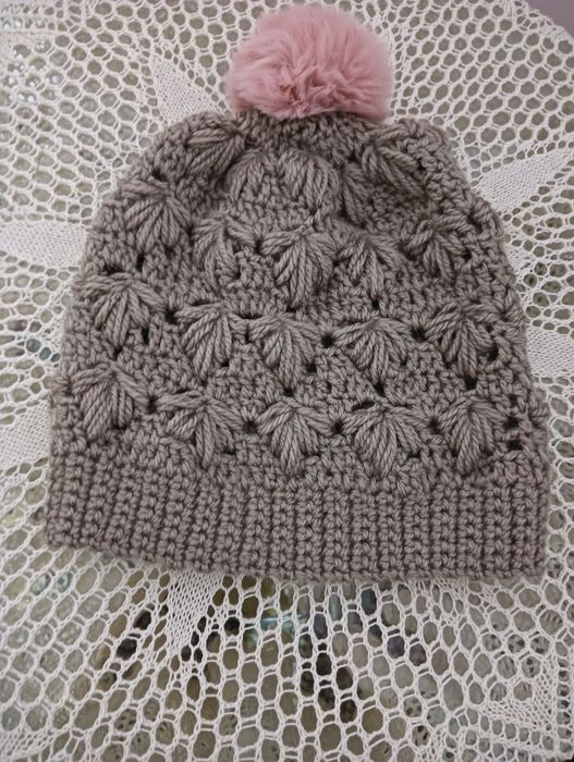 Căciulă croșetă manual