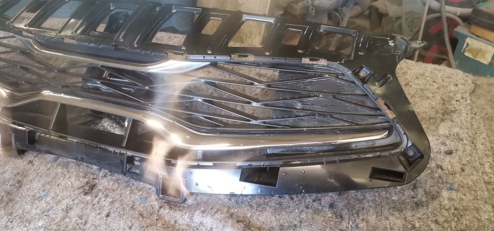 Kia XCeed предна решетка