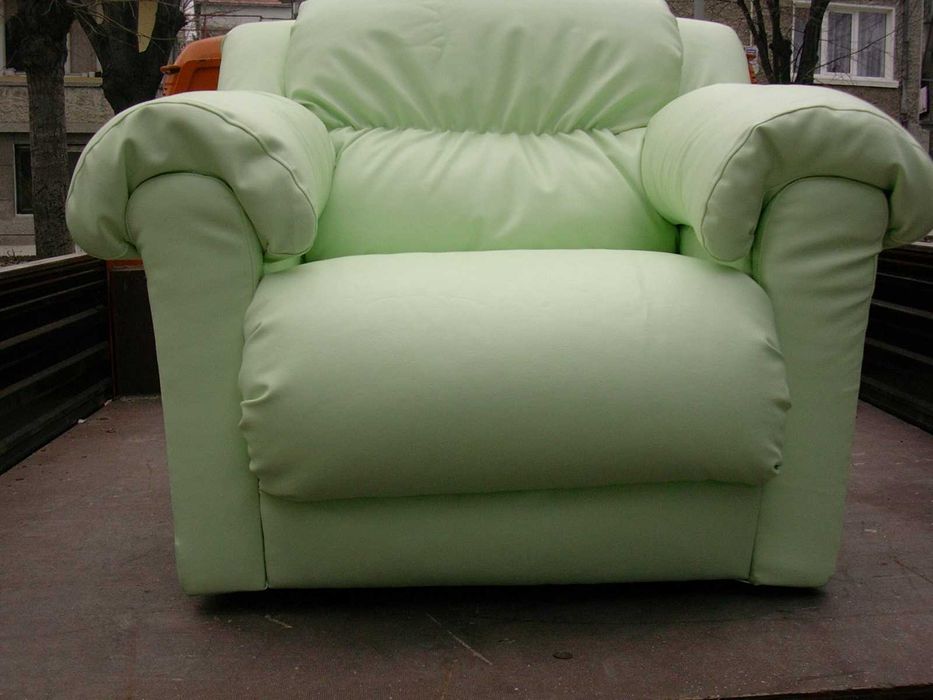 Ремонт и претапициране на мебели по домовете