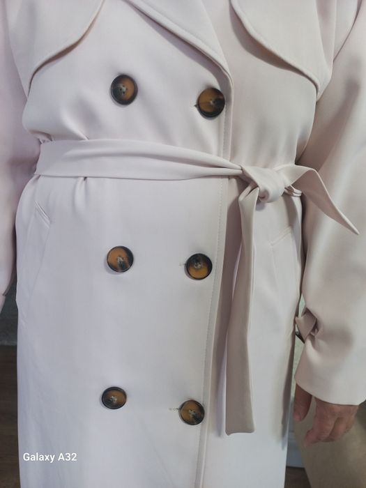 Продам плащ трендовый