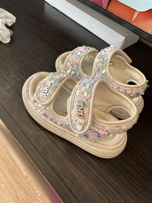 Сандали для девочек