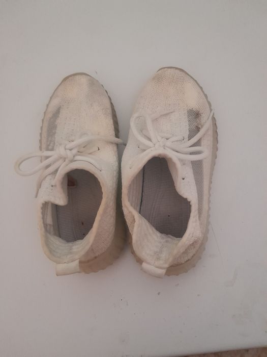 Продам кросовки 32-35 размера маломерки