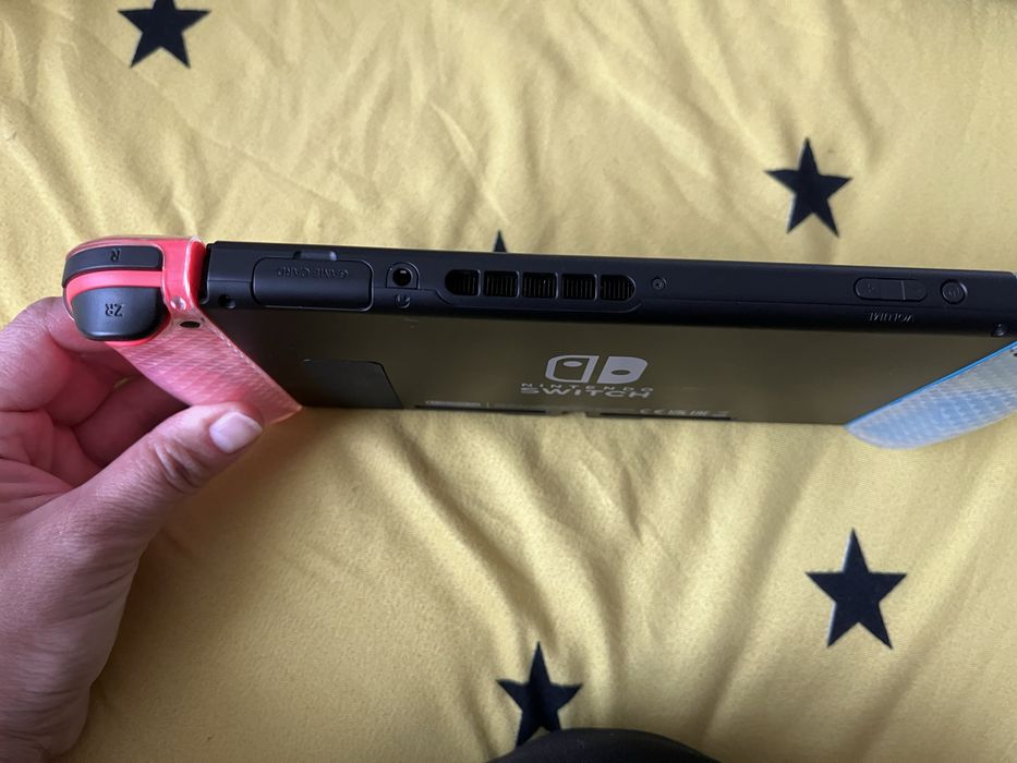 NINTENDO SWITCH  folosit foarte putin!