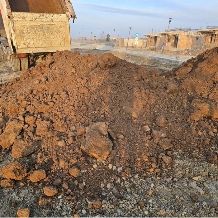 Pământ de umplutură, pământ vegetal