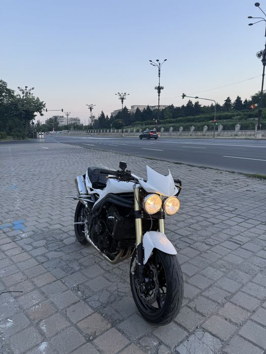 Triumph Speed Triple 1050