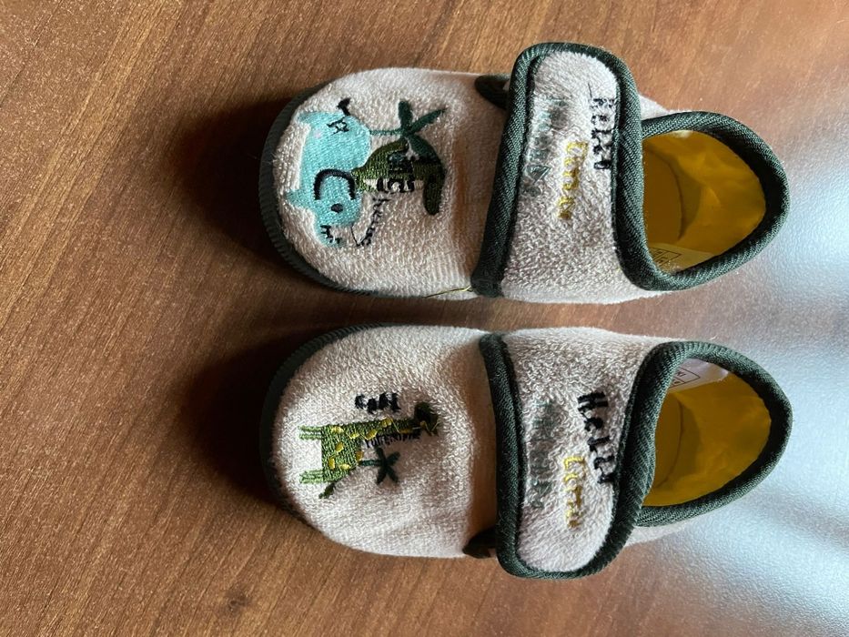 Sandale Nike,Papuci de casă LC Waikiki,