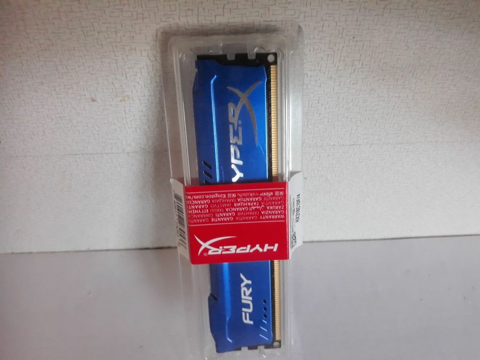 Продавам нова оборудвана дънна платка "Asus".