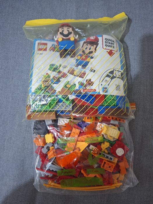 Lego Mario starter course/Lava wave ride