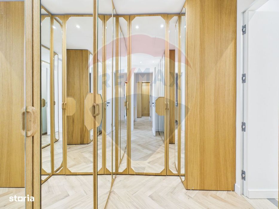 Vila cu 4 camere de vanzare in comunitatea Marina Snagov