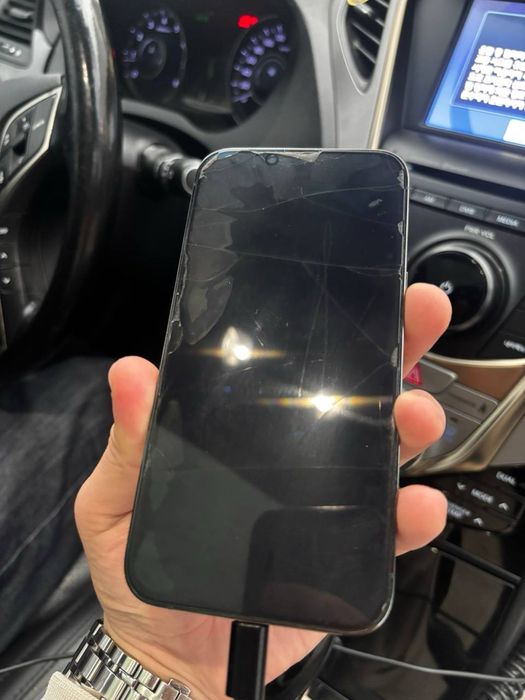 продам Айфон 13 про/256