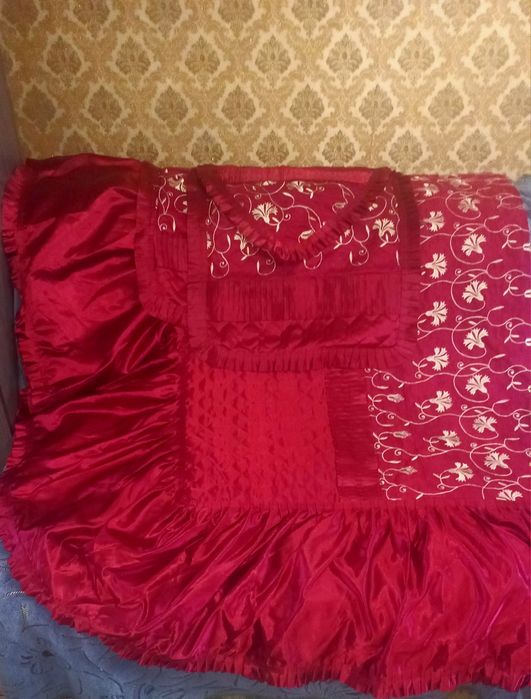 Покрывала с наволочками