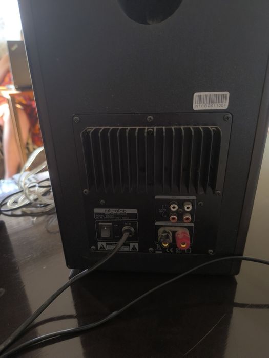 Срочно продам колонки MICROLAB